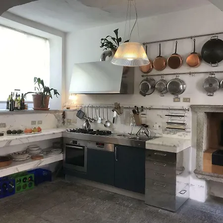 Villa Sleeps 12 Wifi Baveno